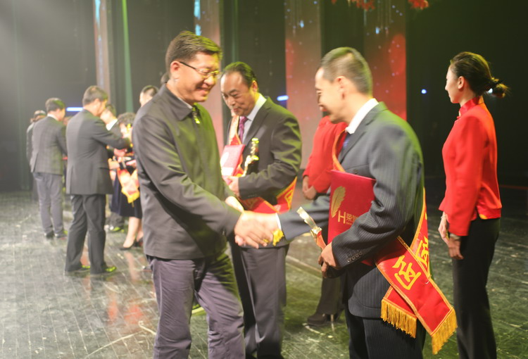 香港六家宝典资料大全