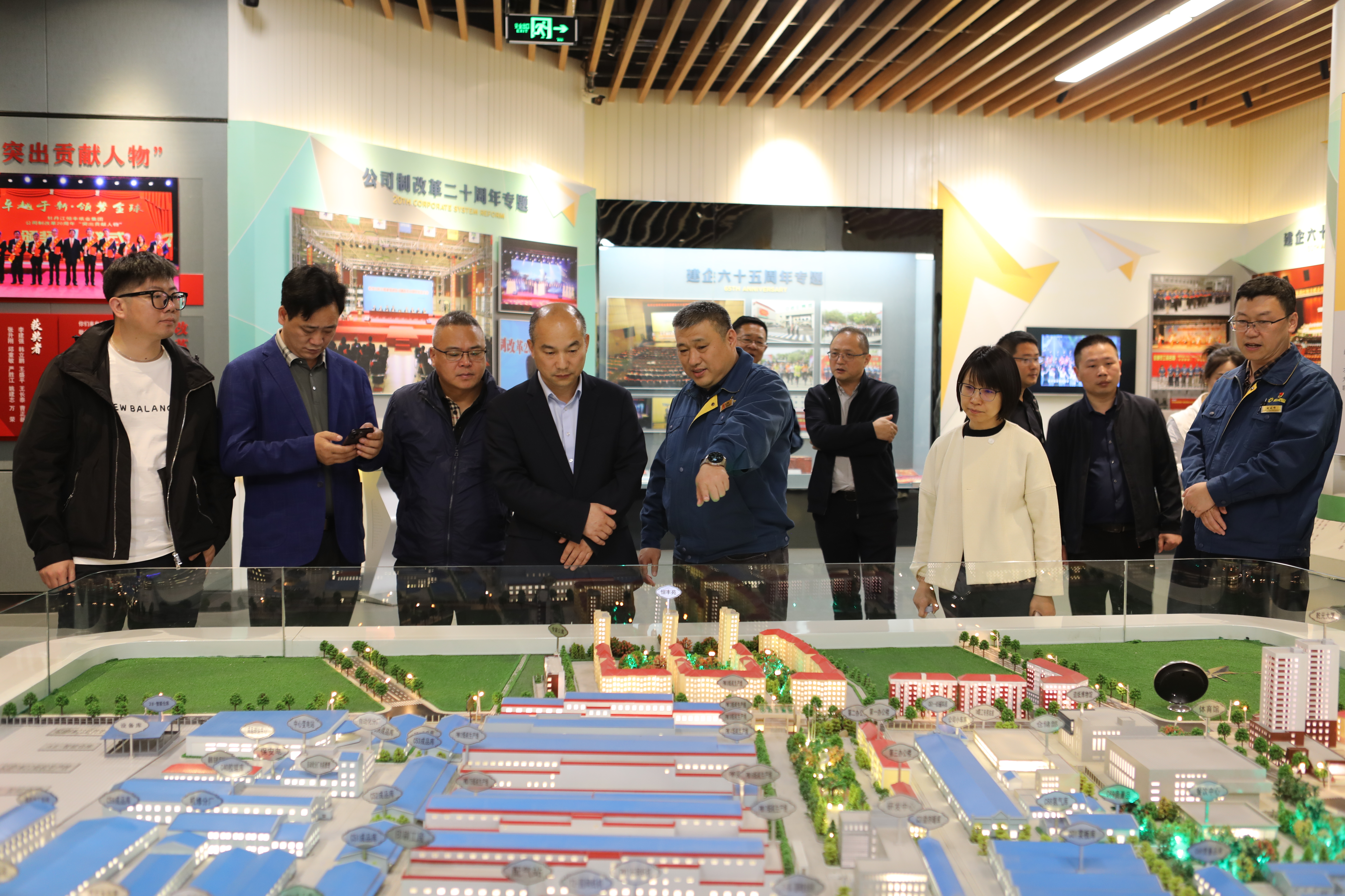 香港六家宝典资料大全