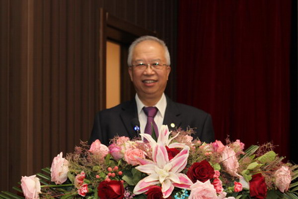 香港六家宝典资料大全