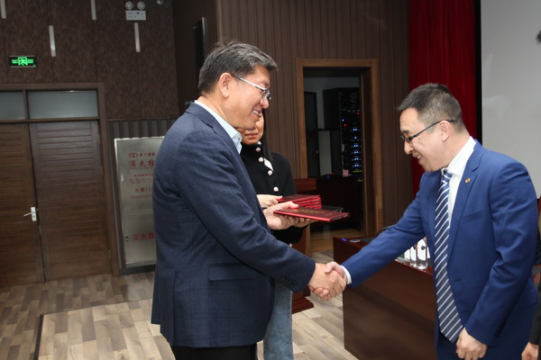 香港六家宝典资料大全