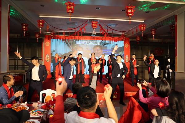 香港六家宝典资料大全