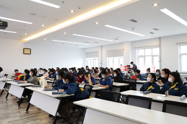 香港六家宝典资料大全