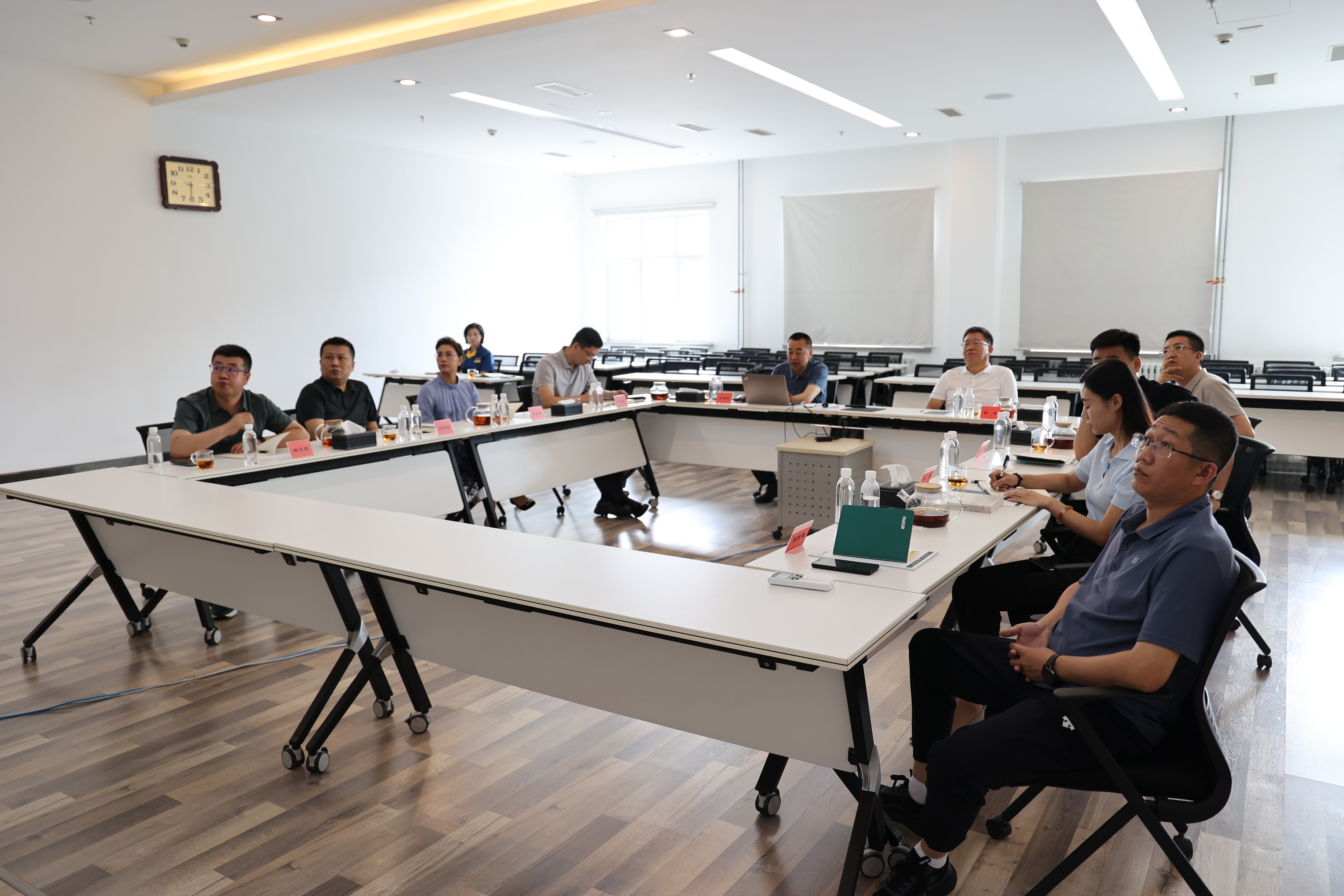 香港六家宝典资料大全