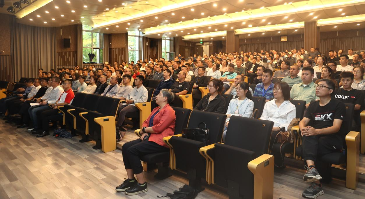 香港六家宝典资料大全